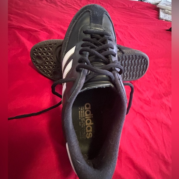 Men’s Adidas size 8 - Picture 2 of 4